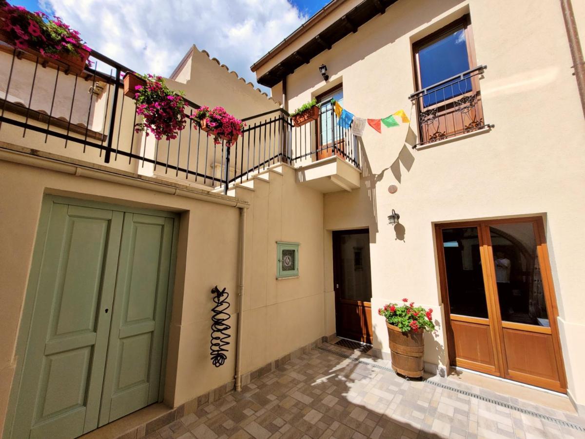 Il Bivacco Del Duomo Bed & Breakfast L'Aquila Ngoại thất bức ảnh