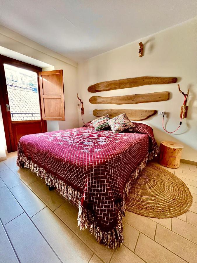 Il Bivacco Del Duomo Bed & Breakfast L'Aquila Ngoại thất bức ảnh